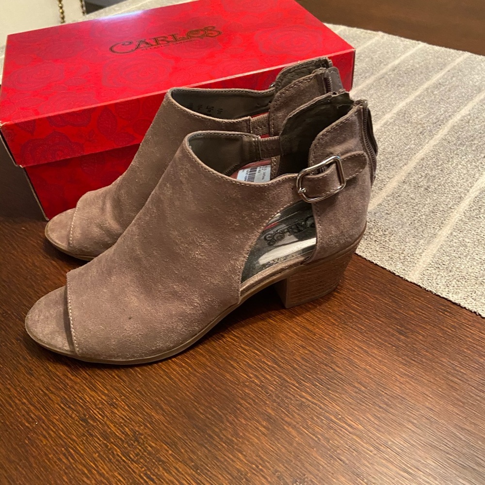 NWT Booties